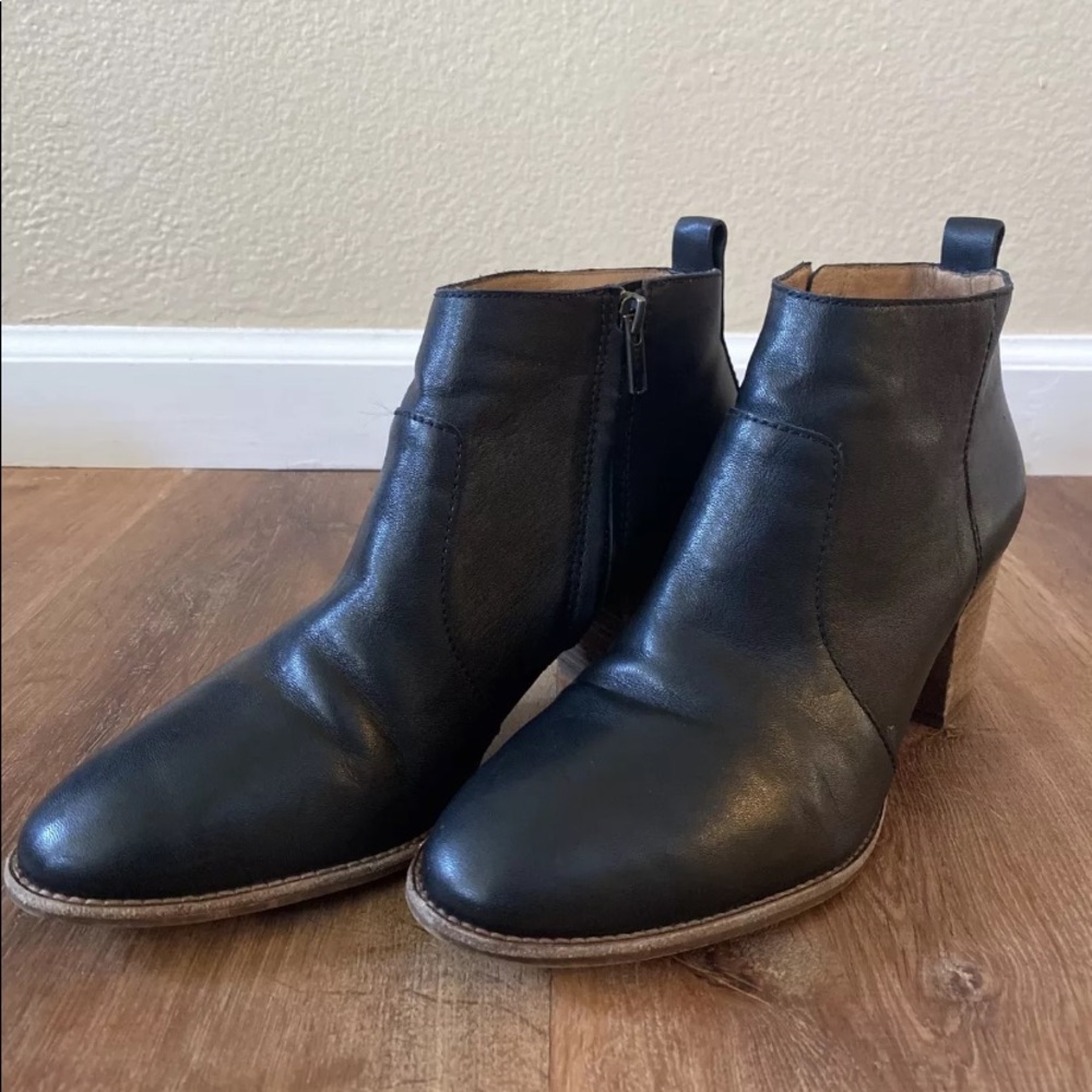 Madewell Black Leather Booties G8025 Size 9